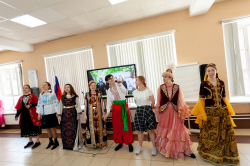 Студентка, изучающая киргизский язык представила Киргизию на Первом Международном фестивале национальных культур «Молодежный этноград»
