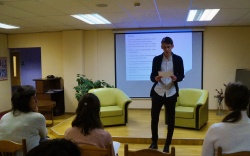 Участие студентов англо-болгарской группы переводческого факультета в Творческом вечере болгарского поэта и писателя Элина Рахнева