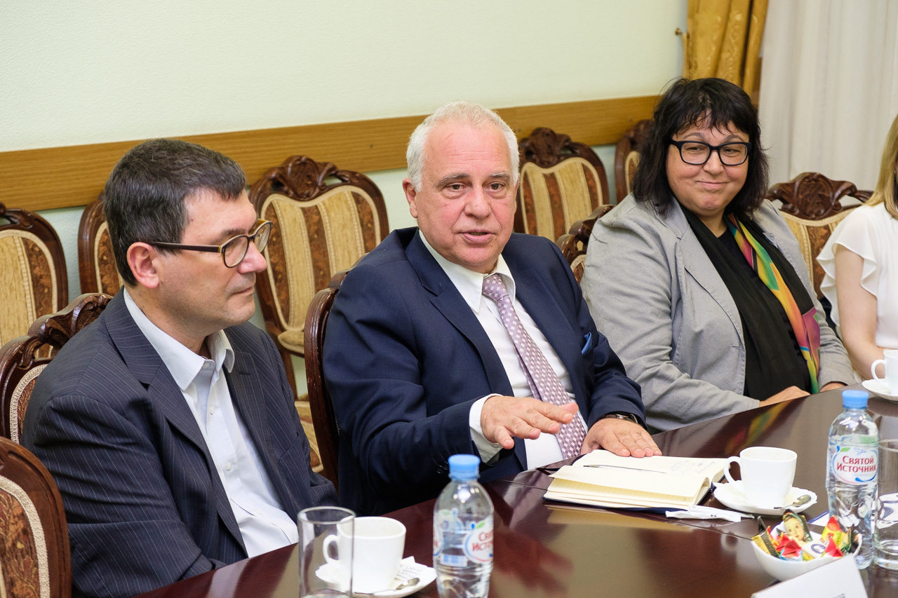 Встреча с Чрезвычайным и Полномочным Послом Республики Болгария в МГЛУ