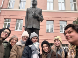 Студенты-политологи посетили Музей подарков и личных вещей В.В. Жириновского